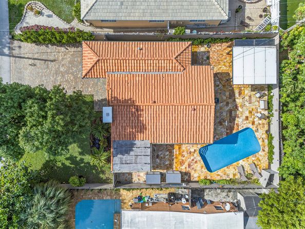 1763 NE 15th St, Fort Lauderdale FL 33304