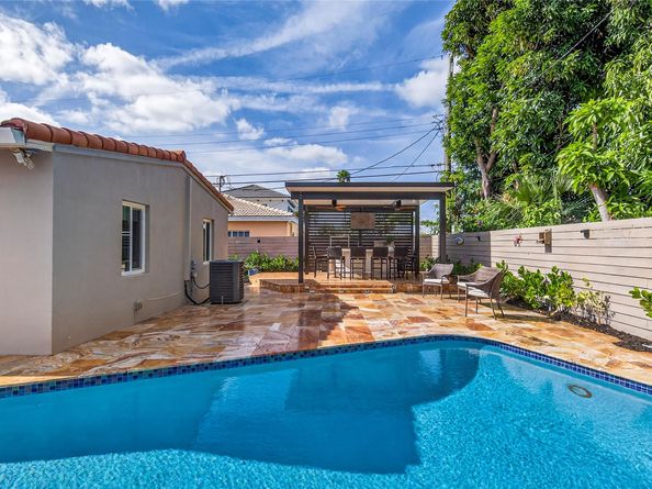 1763 NE 15th St, Fort Lauderdale FL 33304