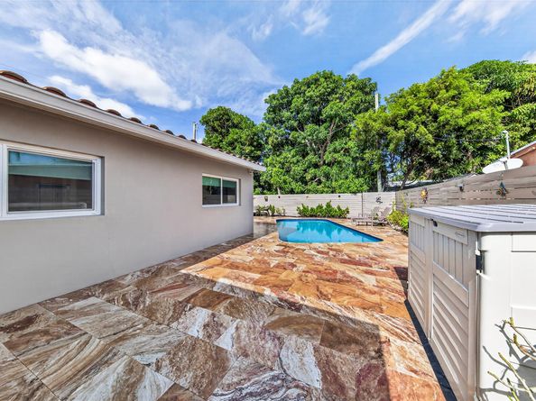 1763 NE 15th St, Fort Lauderdale FL 33304