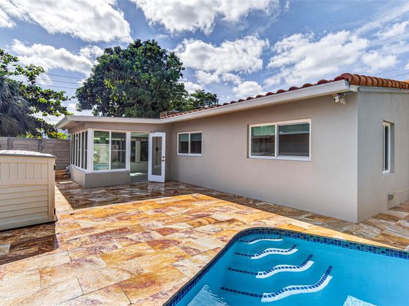 1763 NE 15th St, Fort Lauderdale FL 33304