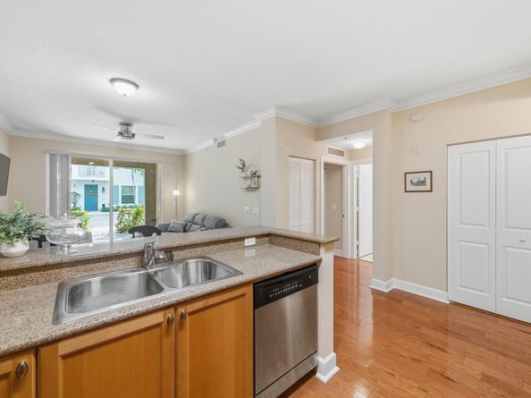 4 Renaissance Way 110, Boynton Beach FL 33426