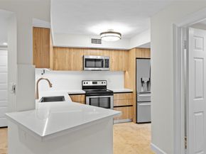 1280 S Alhambra Cir 2112, Coral Gables FL 33146