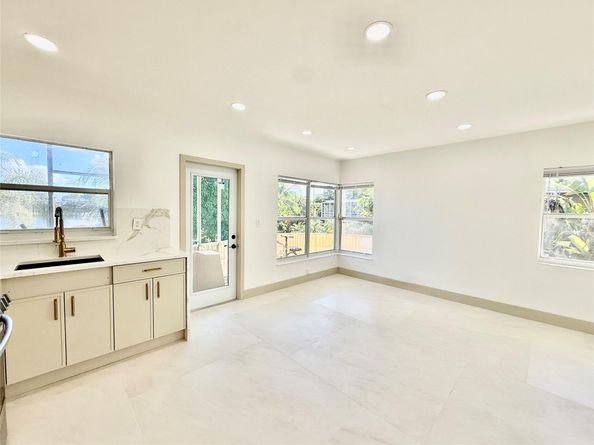 1400 SE 7th Ave 4, Pompano Beach FL 33060