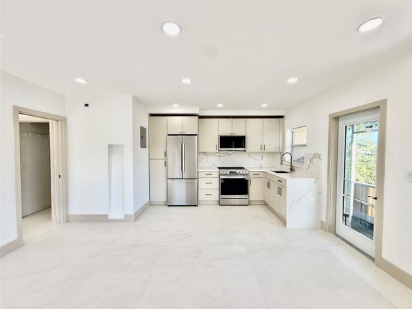 1400 SE 7th Ave 4, Pompano Beach FL 33060