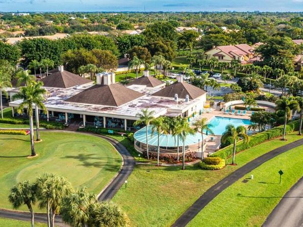 5425 10th Fairway Dr 3, Delray Beach FL 33484