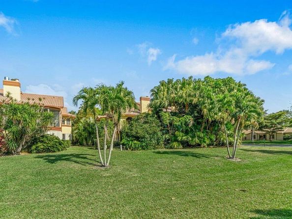 5425 10th Fairway Dr 3, Delray Beach FL 33484