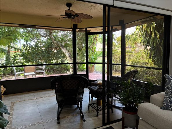 5425 10th Fairway Dr 3, Delray Beach FL 33484