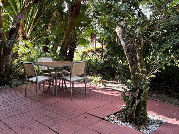 5425 10th Fairway Dr 3, Delray Beach FL 33484