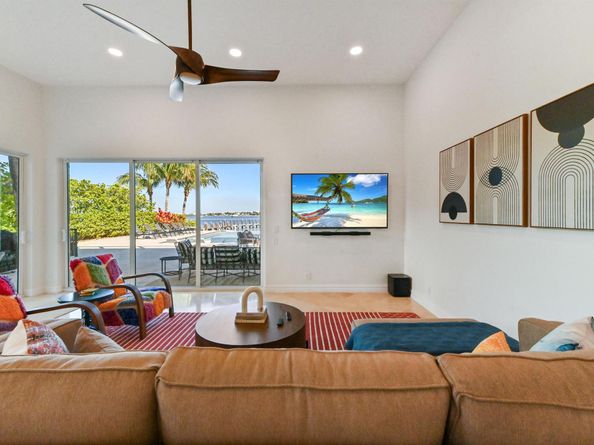 200 N Lake Drive, Lantana FL 33462