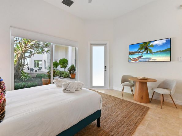 200 N Lake Drive, Lantana FL 33462