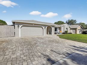 11611 SW 52nd St, Cooper City FL 33330