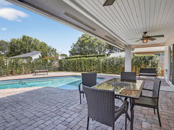 11611 SW 52nd St, Cooper City FL 33330