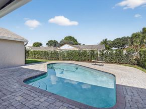 11611 SW 52nd St, Cooper City FL 33330