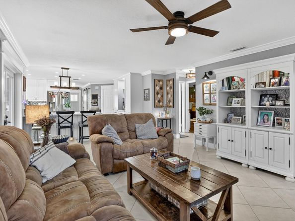 11611 SW 52nd St, Cooper City FL 33330