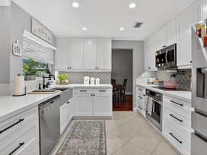 11611 SW 52nd St, Cooper City FL 33330