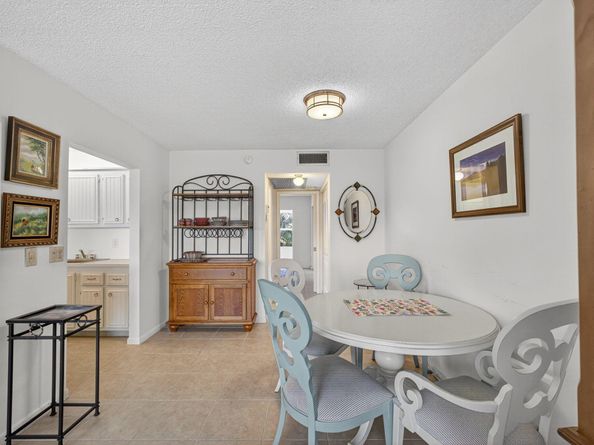 334 Dover B, West Palm Beach FL 33417