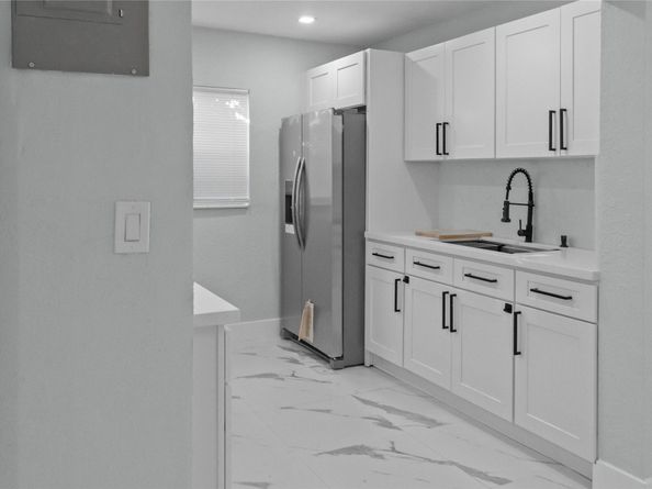 20 NW 56th St, Fort Lauderdale FL 33309