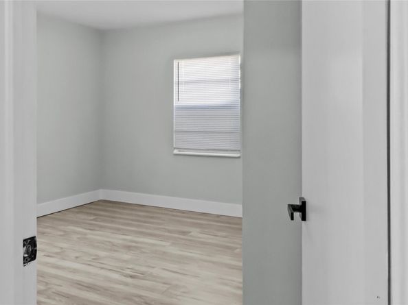 20 NW 56th St, Fort Lauderdale FL 33309