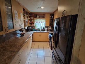 1031 SW 83rd Ave, North Lauderdale FL 33068