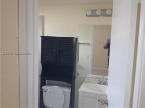 241 SE 9th Avenue 106, Pompano Beach FL 33060