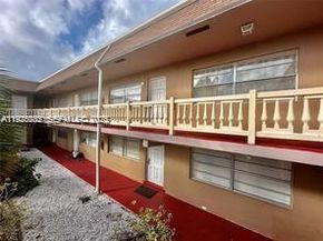 241 SE 9th Avenue 106, Pompano Beach FL 33060