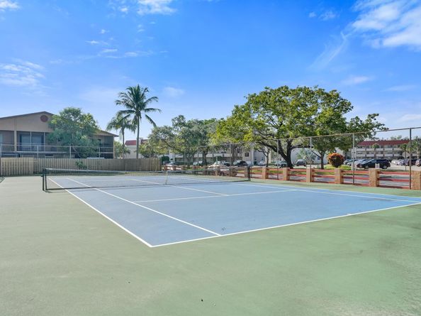 2758 NW 80th Avenue, Sunrise FL 33322