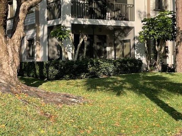1143 Duncan Cir 104, Palm Beach Gardens FL 33418