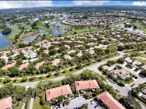1143 Duncan Cir 104, Palm Beach Gardens FL 33418