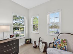 562 Tomahawk Court, Palm Beach Gardens FL 33410