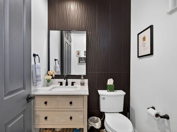 562 Tomahawk Court, Palm Beach Gardens FL 33410