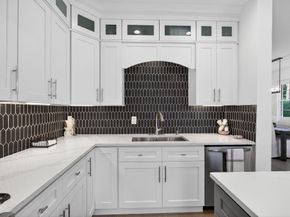 562 Tomahawk Court, Palm Beach Gardens FL 33410