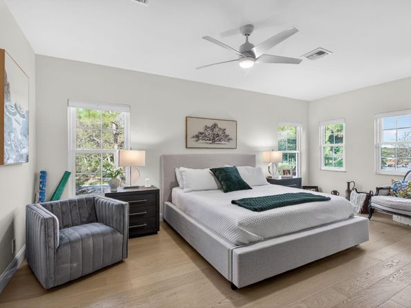 562 Tomahawk Court, Palm Beach Gardens FL 33410