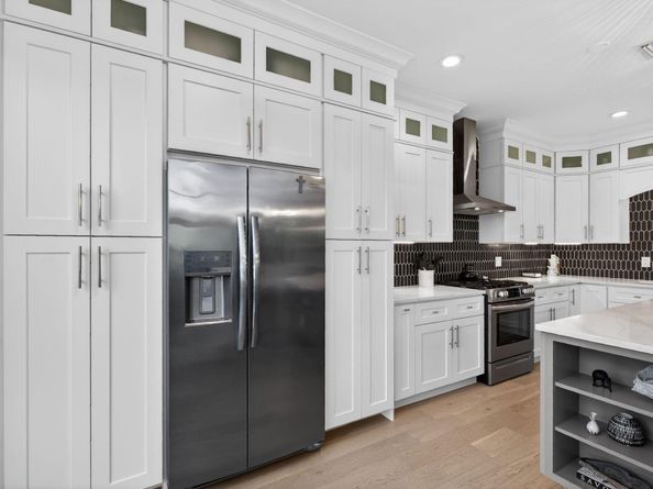 562 Tomahawk Court, Palm Beach Gardens FL 33410