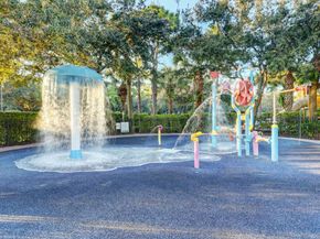 562 Tomahawk Court, Palm Beach Gardens FL 33410