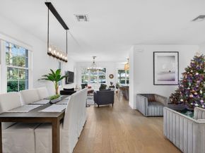 562 Tomahawk Court, Palm Beach Gardens FL 33410