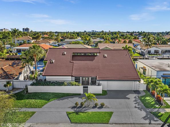 2740 NE 47th St, Lighthouse Point FL 33064