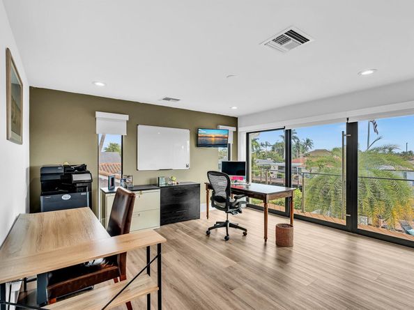 2740 NE 47th St, Lighthouse Point FL 33064