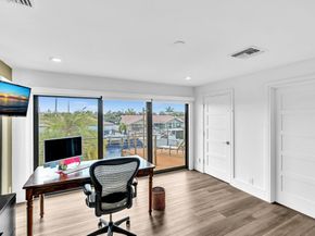 2740 NE 47th St, Lighthouse Point FL 33064