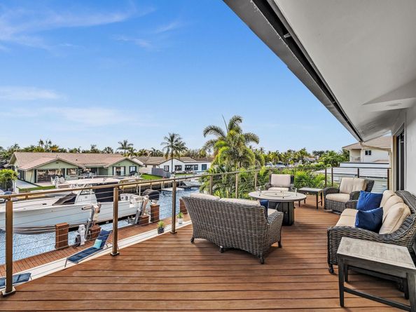 2740 NE 47th St, Lighthouse Point FL 33064