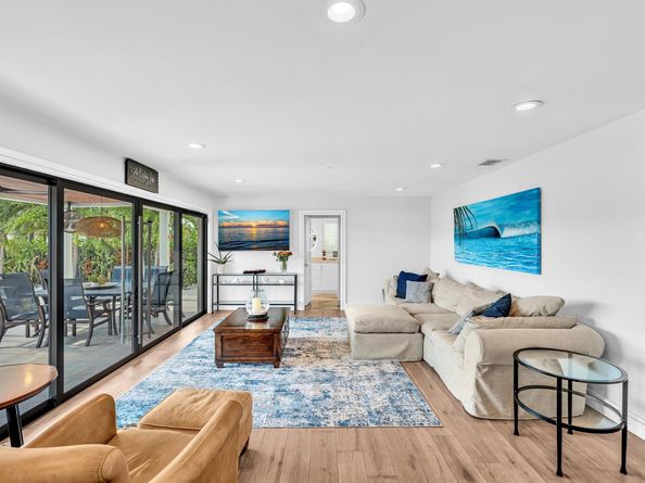 2740 NE 47th St, Lighthouse Point FL 33064