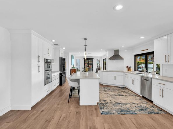 2740 NE 47th St, Lighthouse Point FL 33064