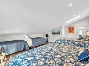 2740 NE 47th St, Lighthouse Point FL 33064