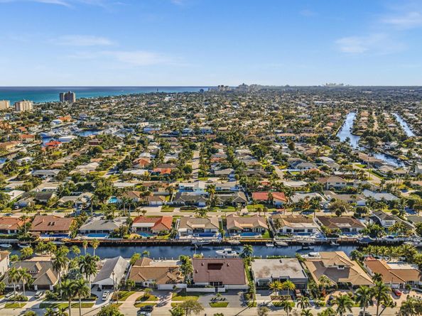 2740 NE 47th St, Lighthouse Point FL 33064