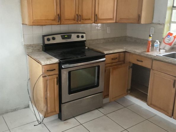 2900 NW 10th Court, Fort Lauderdale FL 33311