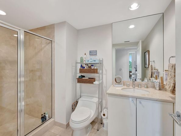 1 N Ocean bvd 612, Pompano Beach FL 33062