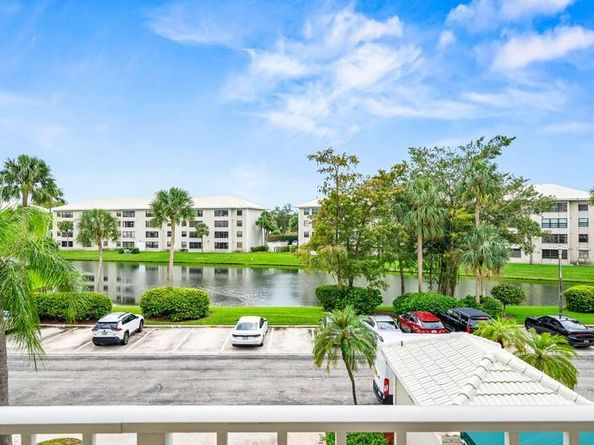6109 Balboa Cir 304, Boca Raton FL 33433