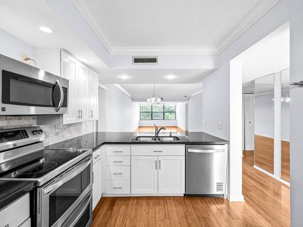 6109 Balboa Cir 304, Boca Raton FL 33433