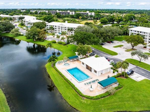 6109 Balboa Cir 304, Boca Raton FL 33433