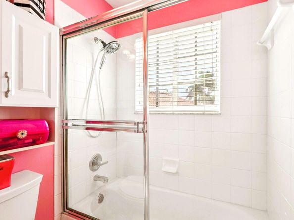 863 Vanda Ter, Weston FL 33327