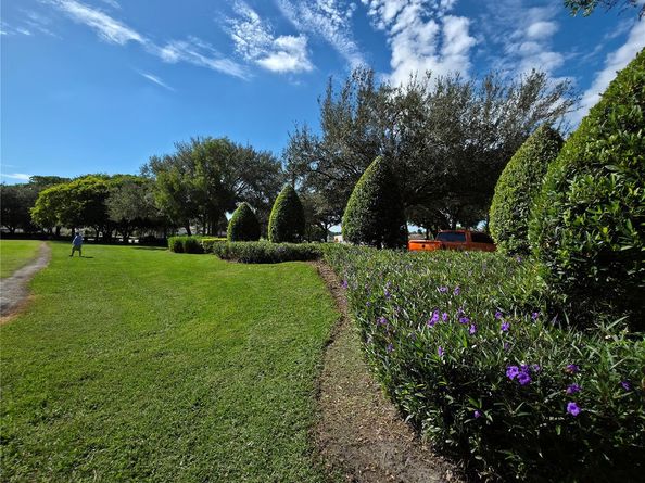 863 Vanda Ter, Weston FL 33327